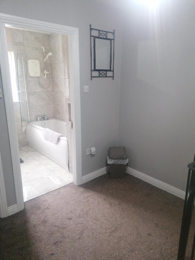 Dun Eoin Carrigaline Hotell Exteriör bild