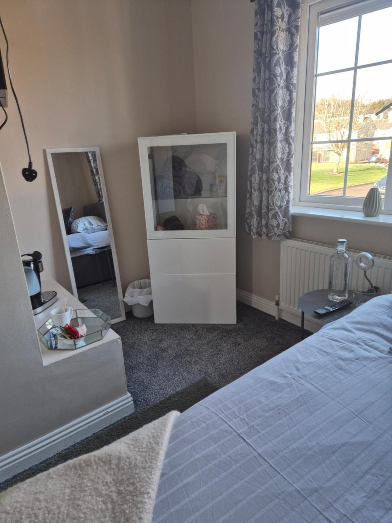 Dun Eoin Carrigaline Hotell Exteriör bild